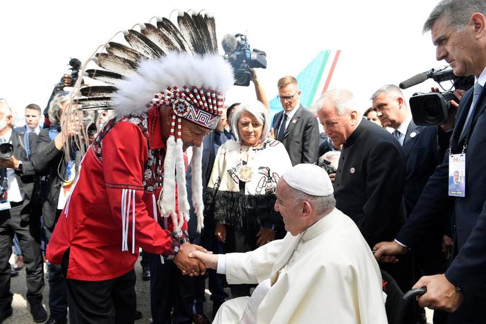 News Wrap: Pope to ask forgiveness for historical abuse of Native children in Canada