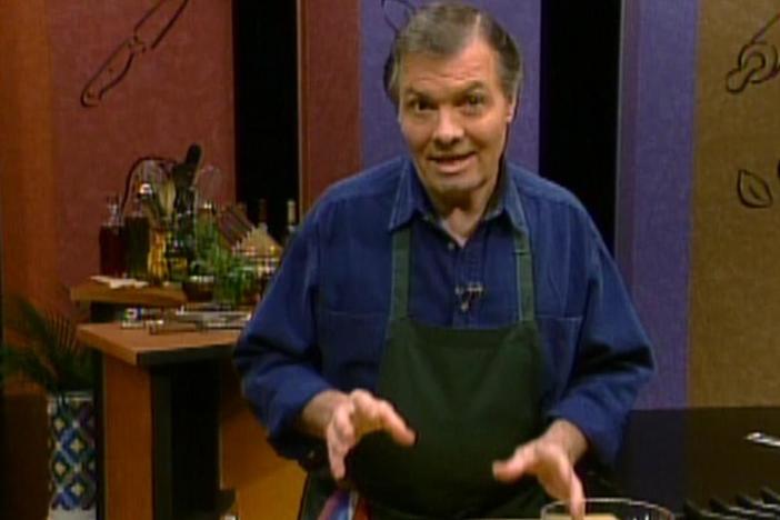 Jacques Pépin shares two different techniques for making the perfect omelet.