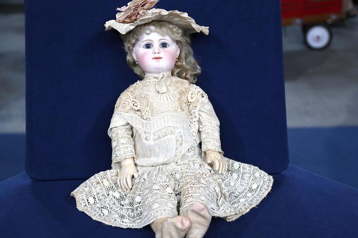Appraisal: Rabery & Delphieu French Doll, ca. 1880, in Harrisburg Hour 3.