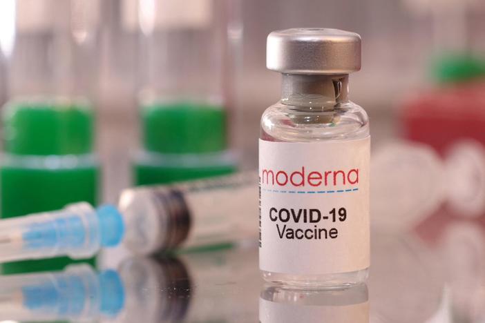 News Wrap: Moderna seeks approval for COVID vaccine for children younger than age 6