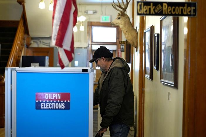 Why independent voters are key to winning Colorado