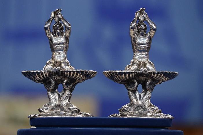 Appraisal: Pairpoint Brothers Table Ornaments, ca. 1912, from Albuquerque, Hour 1.