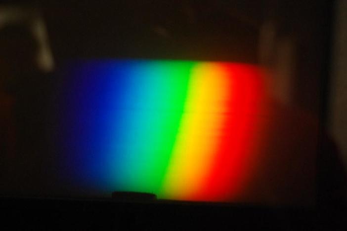 How to build your own: CD Spectroscope - Science Snacks activity 