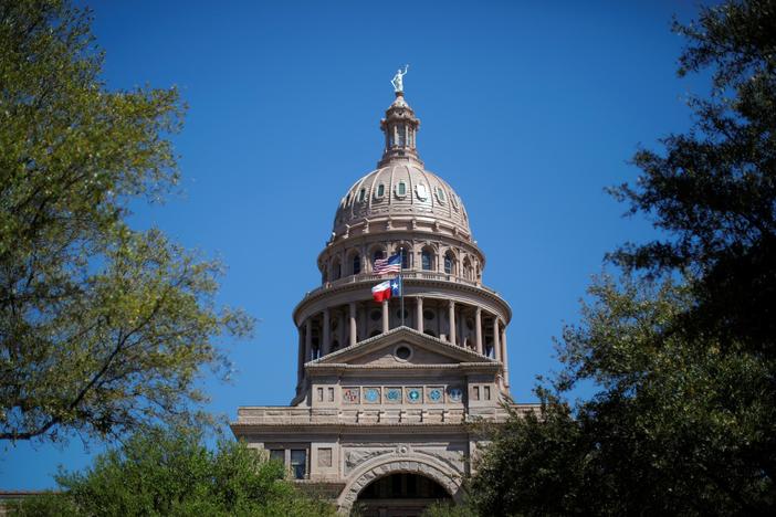 Texas women seeking abortions after 6 weeks have few out-of-state options