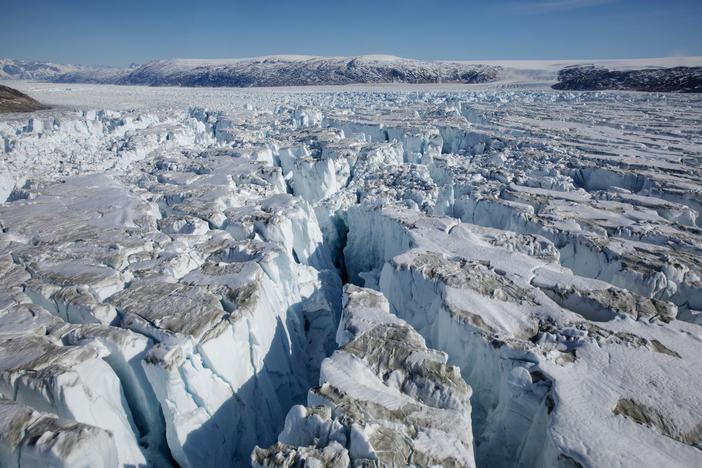 News Wrap: Greenland lost record amount of ice last year