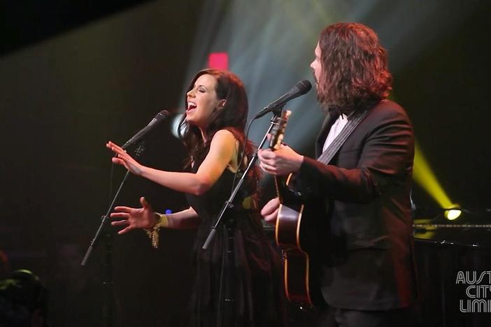 Go behind the scenes with The Civil Wars at Austin City Limits.