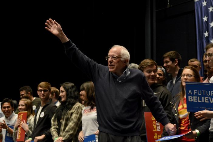 Can Bernie Sanders influence the Democratic platform? Obamacare faces a GOP-led setback.