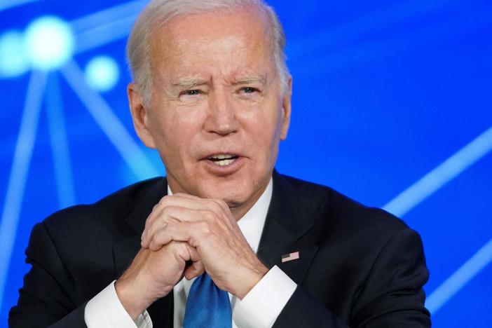 Biden meets with tech leaders to discuss future and regulation of artificial intelligence