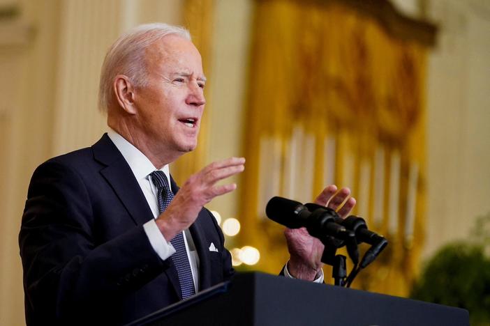 Biden issues a stark warning to Russia and a rallying cry to Americans
