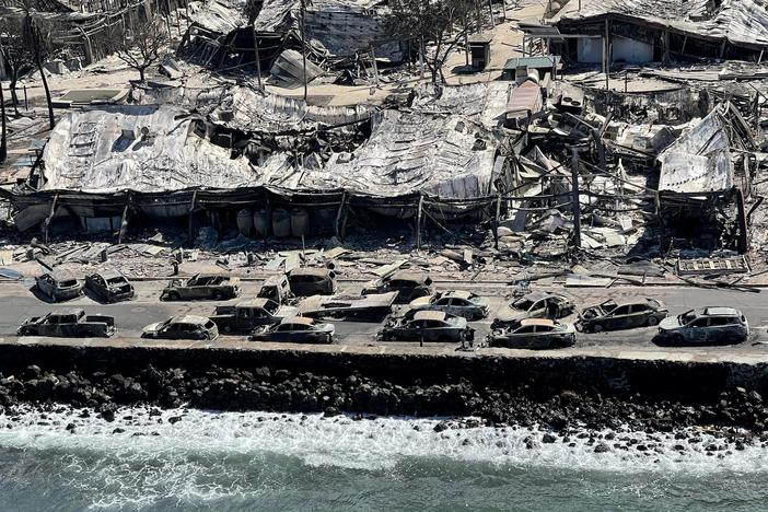 News Wrap: Hawaii governor surveys Maui fire damage, warns death toll will grow