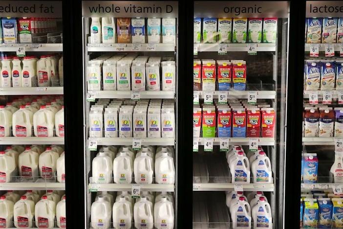 New FDA guidelines on plant-based milk spark disagreement among farmers