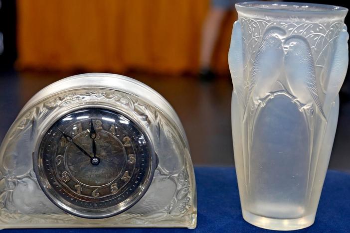 Appraisal: René Lalique Clock & Vase, from Anaheim Hour 2.