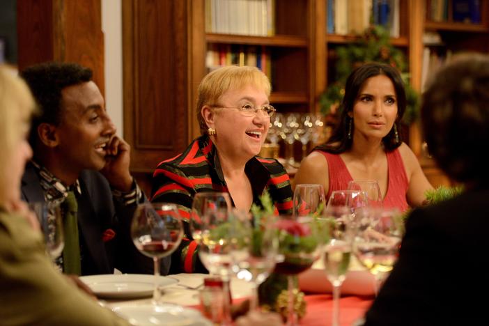 Lidia celebrates her native Italian holiday traditions, along with six celebrity guests.