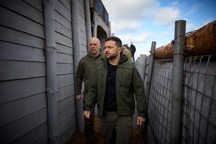 News Wrap: Zelenskyy says new weapons from U.S. aid give Ukraine a ‘chance for victory’