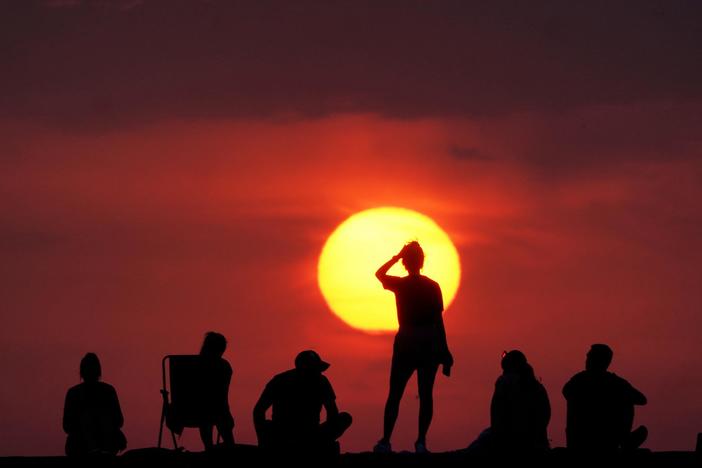 Climatologist discusses extreme summer weather as heat wave brings more record highs