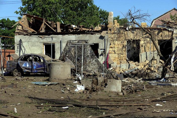 News Wrap: Russia’s assault on Ukraine's cities kills scores of civilians