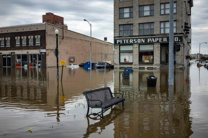 How one Iowa city is planning for a rising Mississippi River