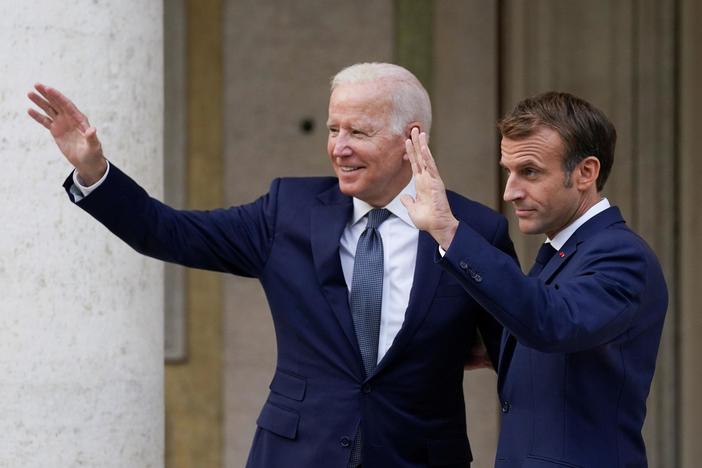Biden admits to 'clumsy' handling of nuclear submarine deal in meeting with Macron
