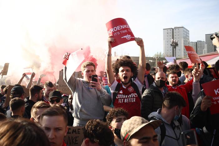 Super fail: Plans to create an European 'Super League' in soccer backfire on team owners