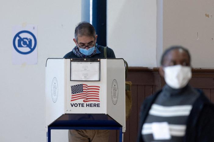 The impact Asian Americans and Pacific Islanders voter turnout could have on the midterms