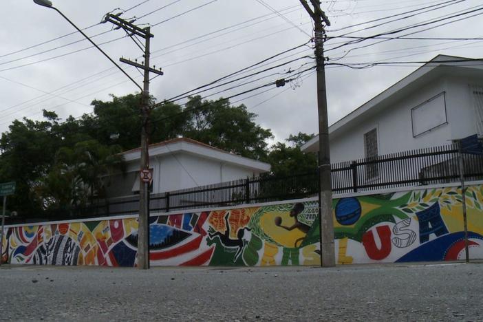 A mural in Sao Paulo depicts the friendship between both countries.