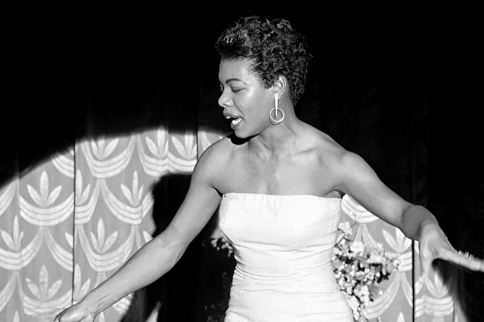 Maya Angelou transitioned from dancing to singing early in her career.