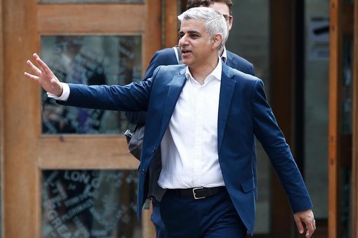 In historic election, London elects first Muslim mayor
