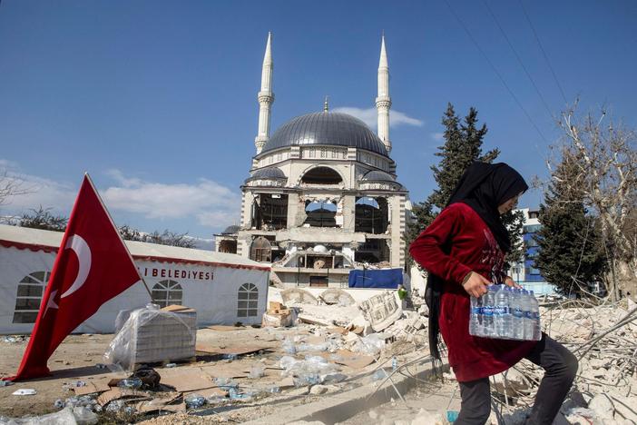 Turkey’s president faces scrutiny after earthquake for construction standards