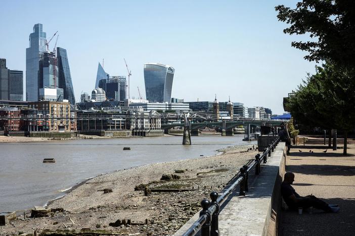 Conservationists urge action as the headwaters of the River Thames vanish