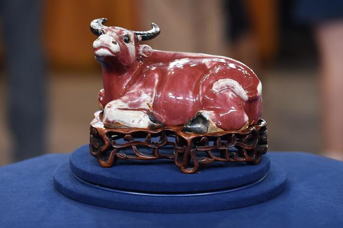Appraisal: Chinese Porcelain Water Buffalo, ca. 1880, from Chicago, Hour 1.