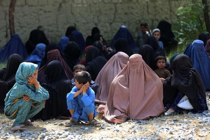 Lack of funding forces UN to cut food aid in Afghanistan as hunger rises to record levels