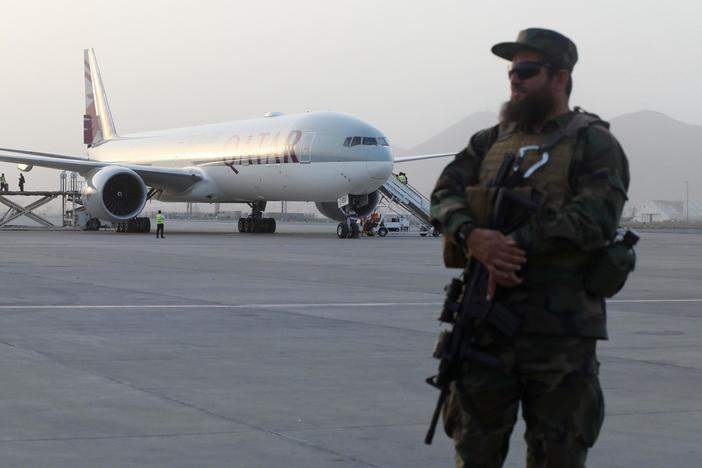 News Wrap: Taliban allows more people to leave Afghanistan including 19 Americans