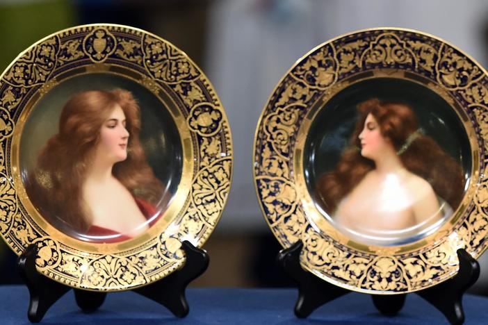 Appraisal: Royal Vienna-style Plates, ca. 1905, from Tucson Hr 2.