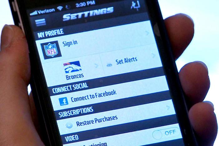 Advertisers follow football fans to mobile devices