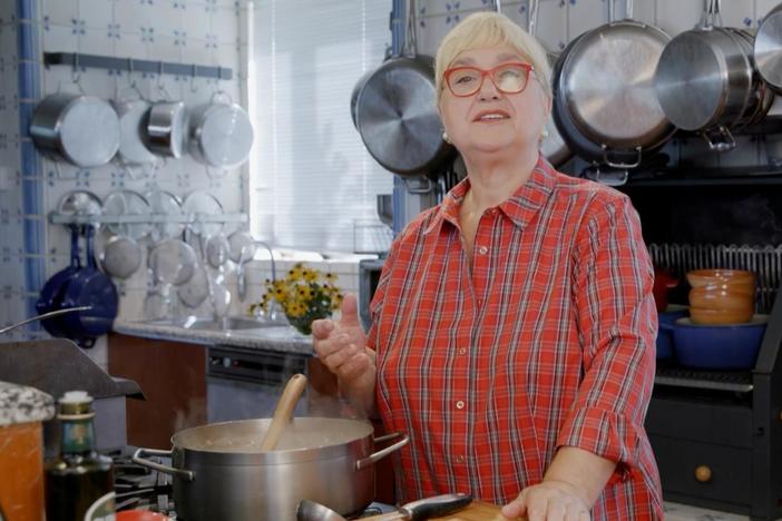 Lidia prepares her Breakfast Risotto recipe to thank the first responders that she met.