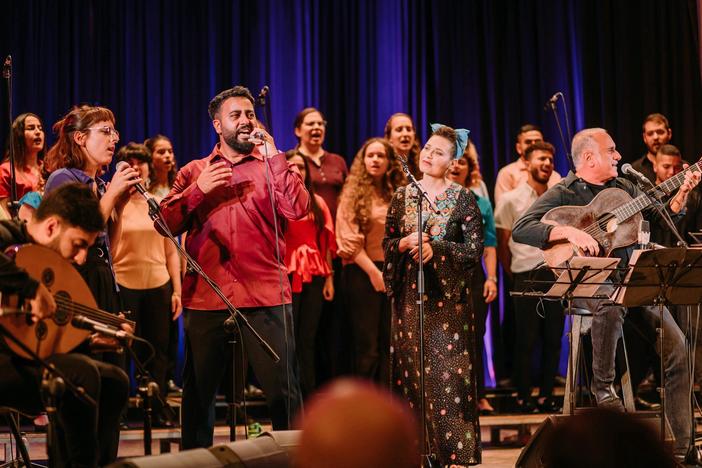 Jerusalem Youth Chorus performs 'Reason to Love'