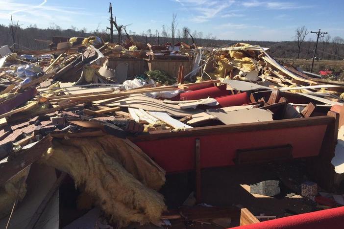 News Wrap: Killer storms blast the South with tornadoes