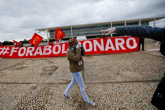 As Brazil's COVID-19 cases surge, Lula slams Bolsonaro for pandemic response