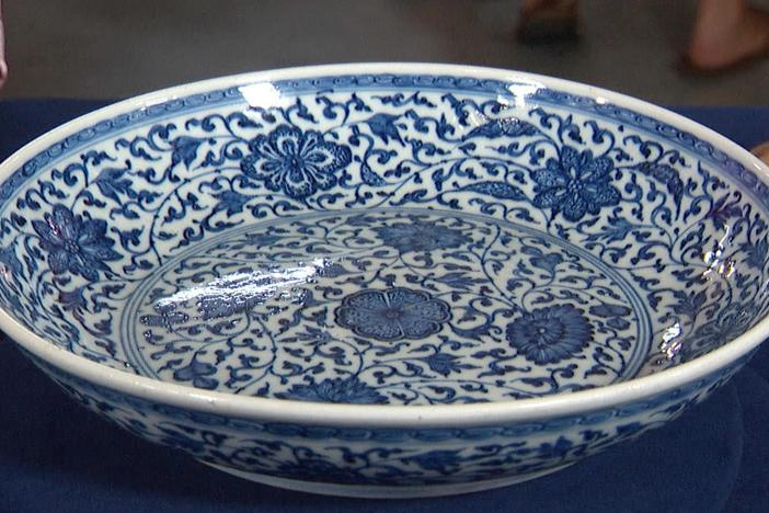 Appraisal: 18th-Century Chinese Ming-style Dish, from Charleston Hr 3.