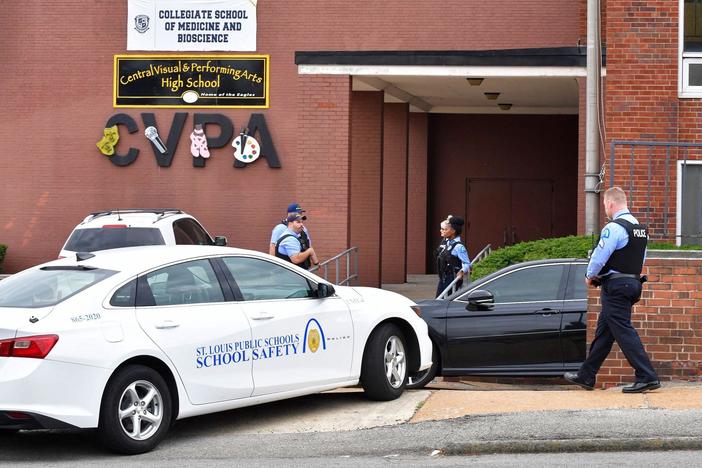 News Wrap: Two victims killed in St. Louis school shooting