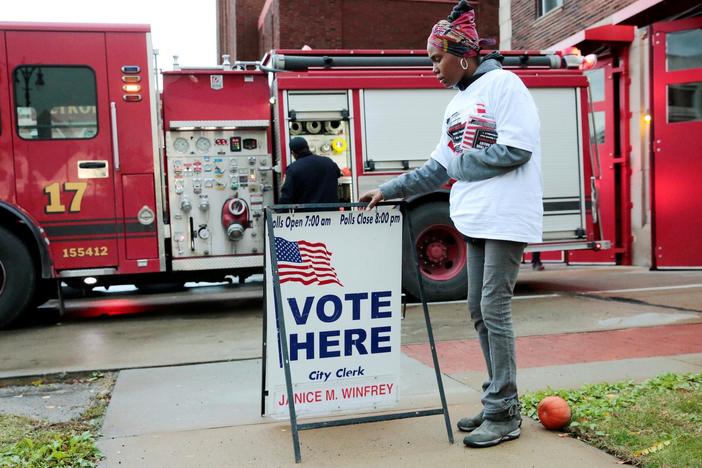 Political theorist promotes 'Our Common Purpose' plan to reinvent American democracy