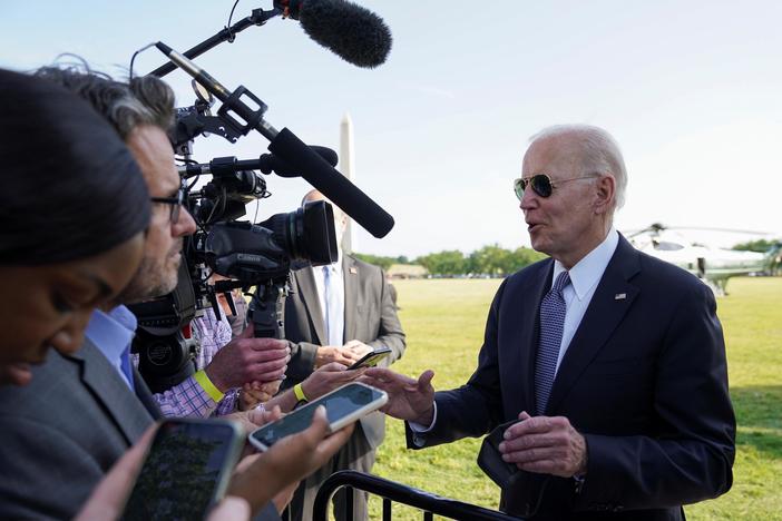 News Wrap: Biden directs US intelligence to redouble efforts probing origin of COVID-19