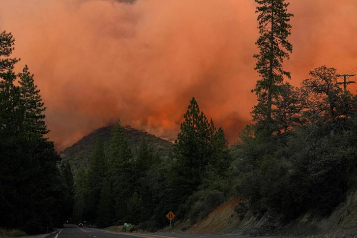 News Wrap: Oak Fire near Yosemite begins to slow as heat wave hits Pacific Northwest