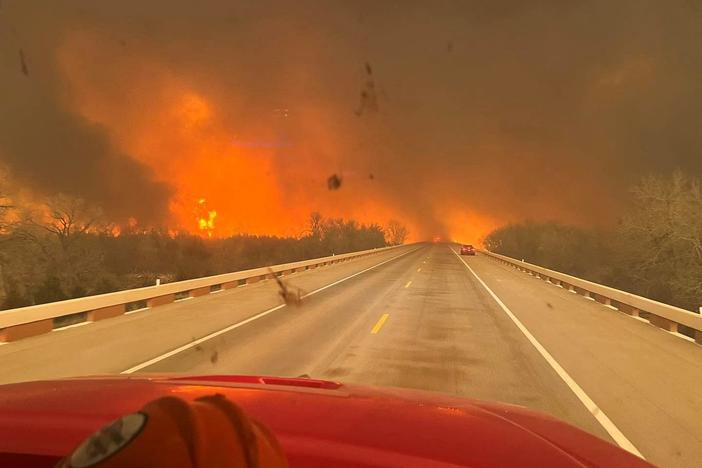 News Wrap: High winds help wildfires spread across Texas Panhandle