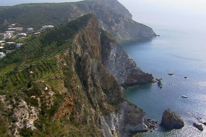 Soar above the landscape of southern Italy, with aerial footage set to glorious music.