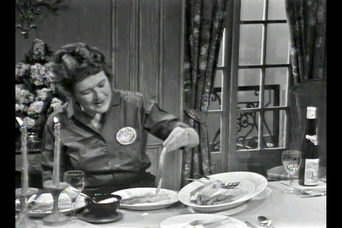 The French Chef's Julia Child demonstrates how to prepare asparagus the French way.