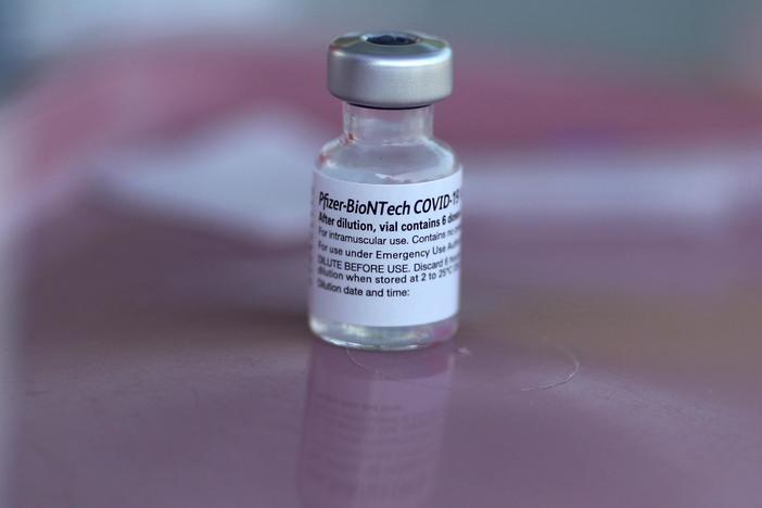 News Wrap: FDA advisers back Pfizer vaccine for kids 5 to 11