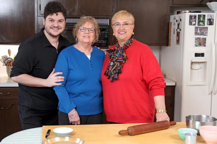 In Bethlehem, PA, Bonnie Boyer and her grandson Adam show Lidia how to make shoofly pie.