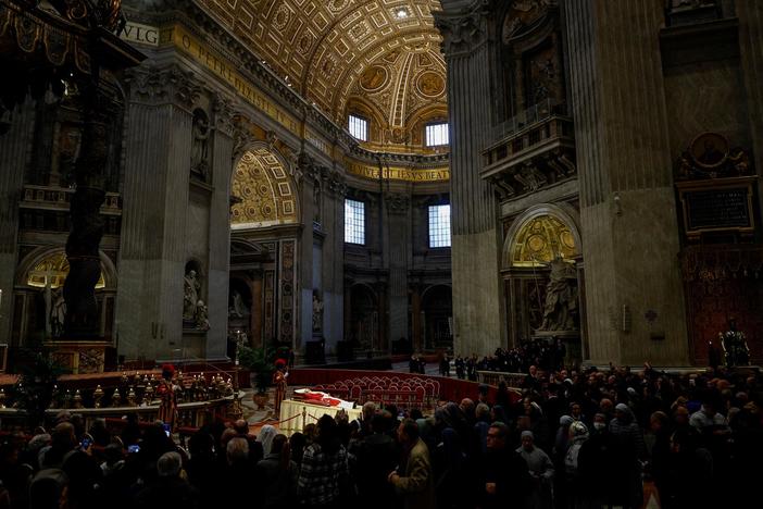News Wrap: Thousands pay tribute to Pope Emeritus Benedict at St. Peter's Basilica