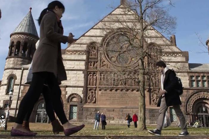 U.S. colleges divided over whether to end legacy admissions